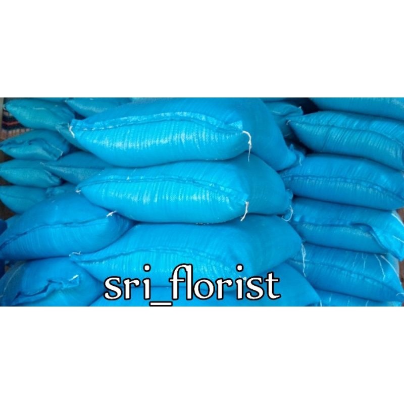 

RATU garam kasar karungan 10kg/garam krosok 10 kg