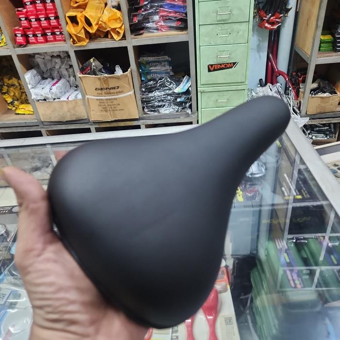 SADEL SEPEDA BMX JUMPER UNITED 2035 HITAM SADDLE SEPEDA