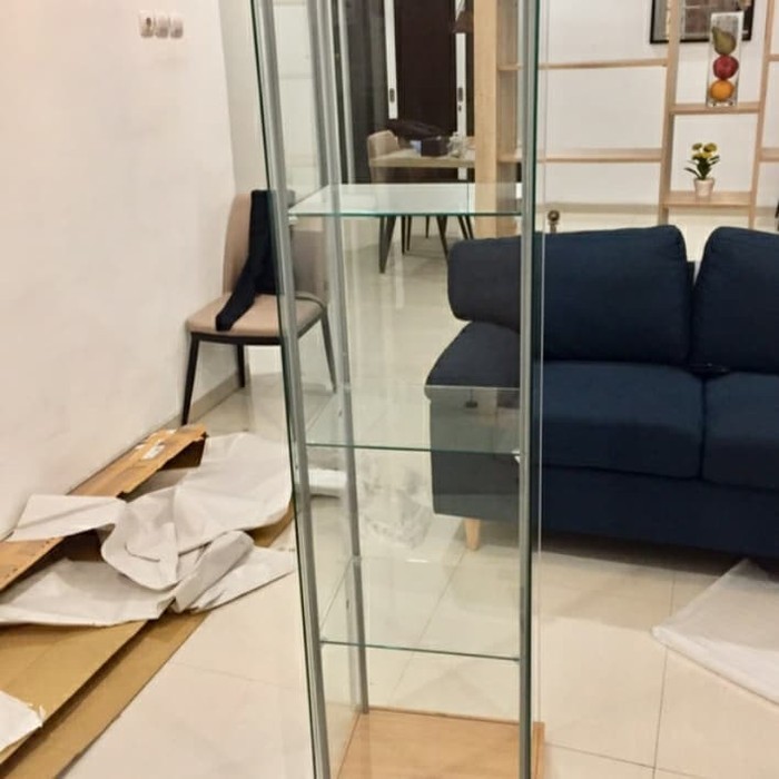 Lemari Hias Kaca Hiasan Curio Informa