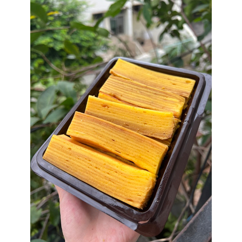 

Pinggiran Lapis Legit Premium 350gr Tanpa Tepung