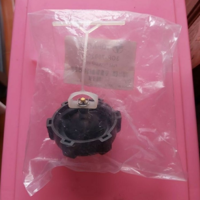 PENUTUP TANGKI BENSIN MESIN TEMPEL TOHATSU 3.5PK. ASLI