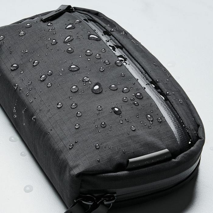 Alpaka Toiletry Bag Traveling