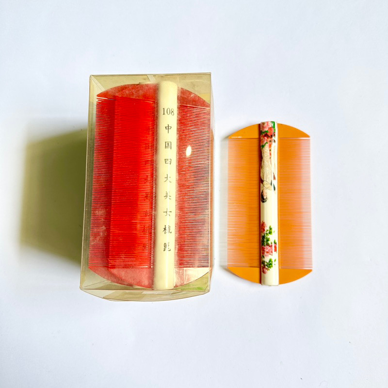 

Terbaru Sisir Serit Kutu Rambut Warna Plastik Jumbo Isi 12 Pcs Termurah