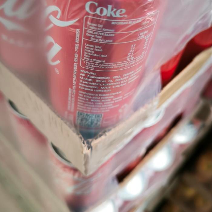 

Tjia Wu - Coca Cola Kaleng Original 250Ml Dus Isi 24 Kaleng