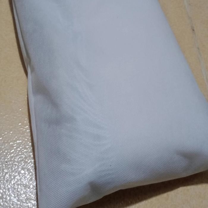 Sajadah Putih Bulu Tipis Tanpa Busa