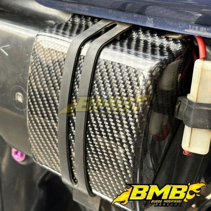 Cover Aki Carbon Kevlar RX king