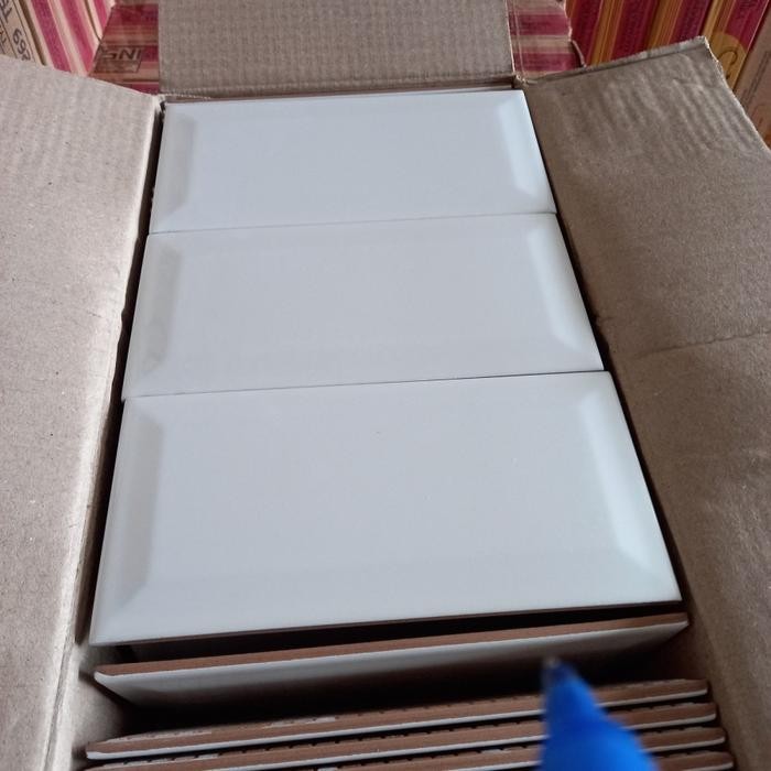 Executive bevel keramik 10x20 subway MULIA