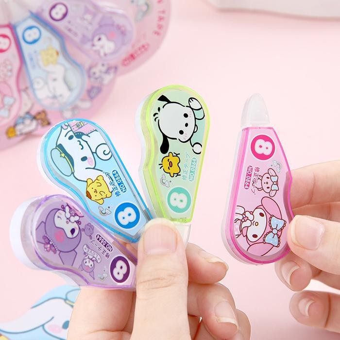 

TIP EX SANRIO FAMILY ISI 4 PCS 8 M MOTIF SANRIO FAMILY / CORRECTION TAPE SANRIO / PENAPUS ROLL
