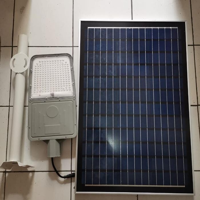 Lampu Jalan Solar Cell 100 Watt