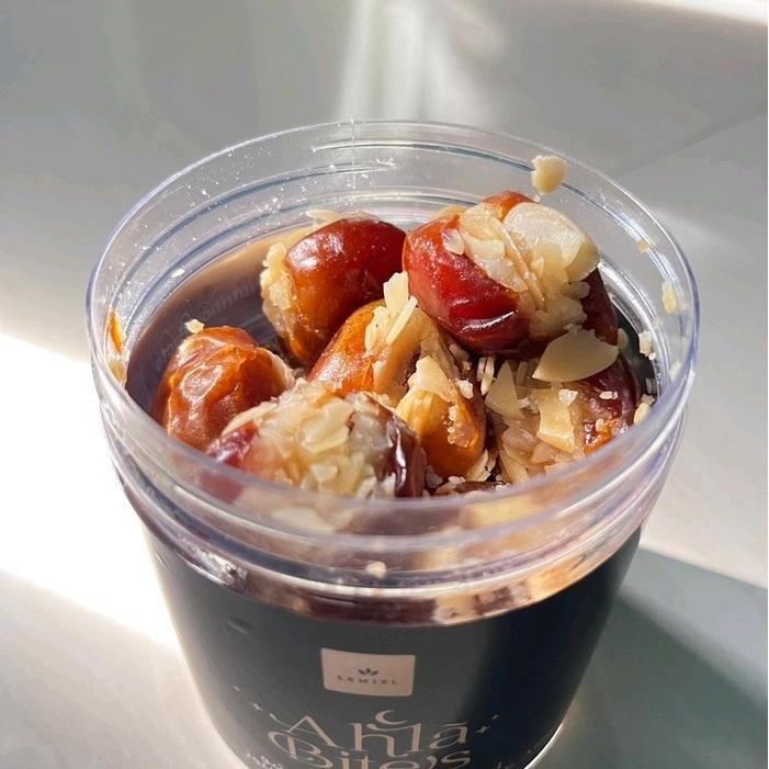 

Ahla Bites (Kurma Mix Cheese Almond And Honey Organik Bebas Gula)