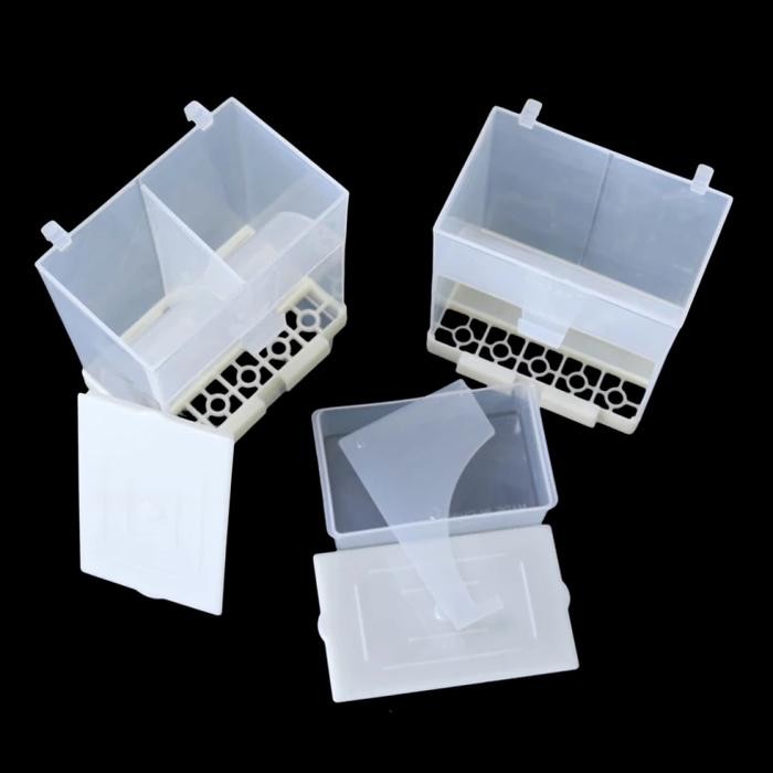 Dispenser Soliter Tempat Pakan Burung Lovebird Parkit Australia