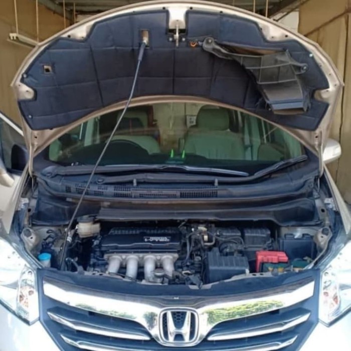 Peredam Ekslusive V-Tech kap Mobil Honda Freed 2014