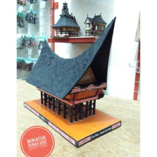 PROMO Miniatur rumah adat batak toba