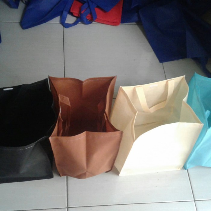 

Flashshow box kue polos 30x30x30 tas snack hajatan goodiebag tas kemasan makanan