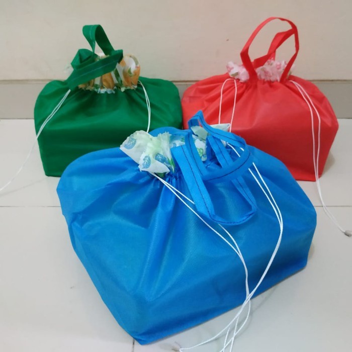 

Flashshow Tas Serut Hajatan Ukuran 22 x 22 (isi 12pcs)