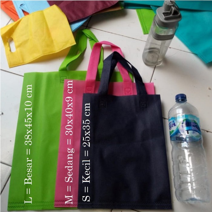 

Flashshow [1 Lusin] Tas Kain Spunbond 38x45 Handle/Tali Goodie Bag Kantong Polos