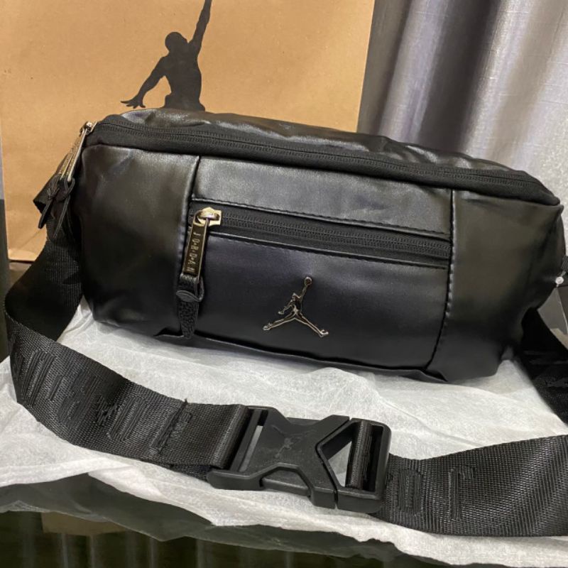 HOT PRODUCT Air Jordan Waistbag Leather Rival All Black Metal logo