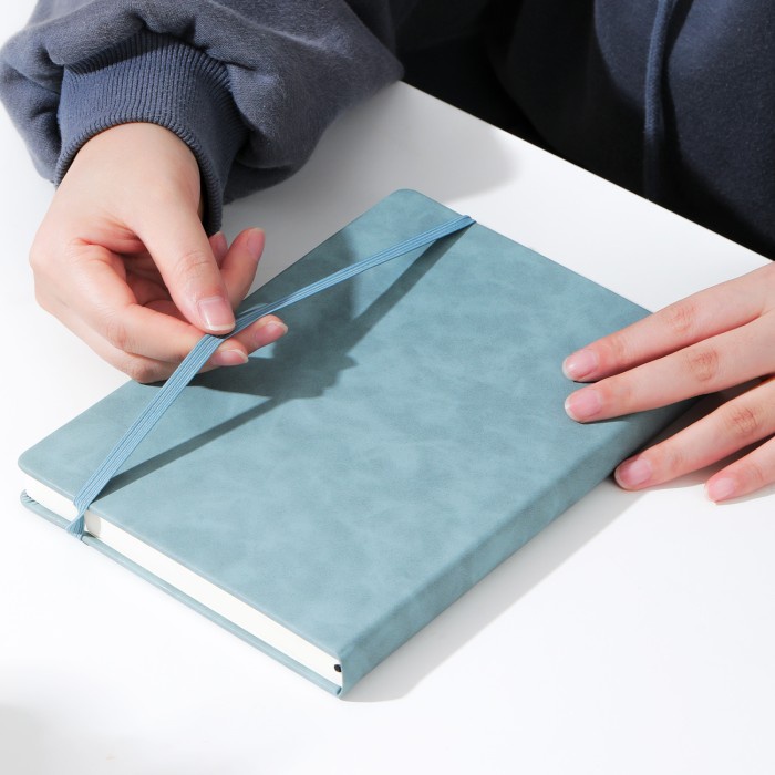 

Deli Leather Notebook Buku Catatan A5 Sampul Kulit 96 120 Lembar En04X