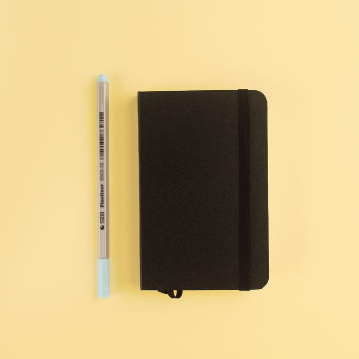 

Bukuqu Sketchbook A6 150 Gsm Portrait - Notebook Sketsa Pocket - Buku Sketch Book Saku Kertas Putih