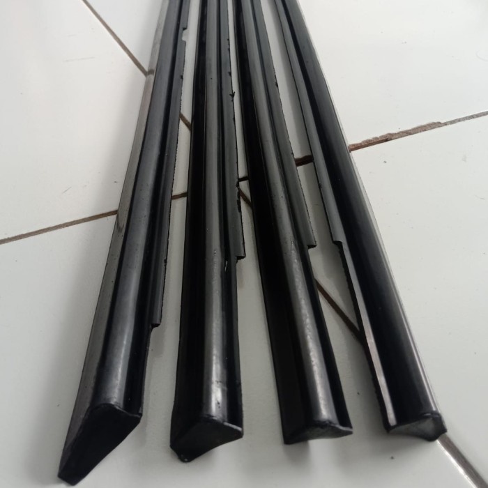 Pelipit Pintu Kaca Mobil Grand Vitara PNP Langsung Pasang