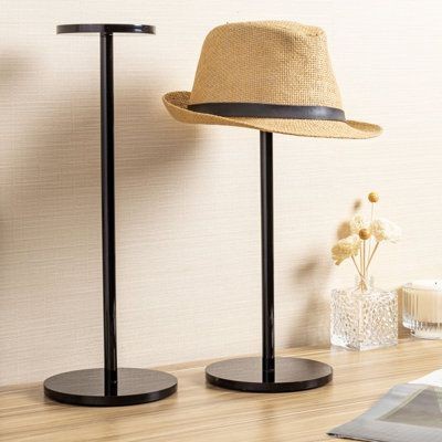tempat menggantungkan topi/ stand topi / stand display