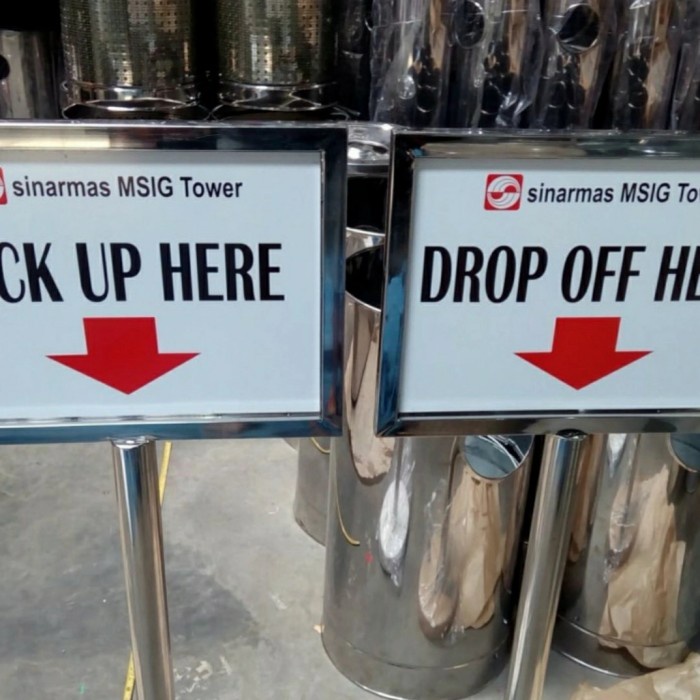 

PROMO! standing sign A3 /standing poster/tiang portable bahan holo