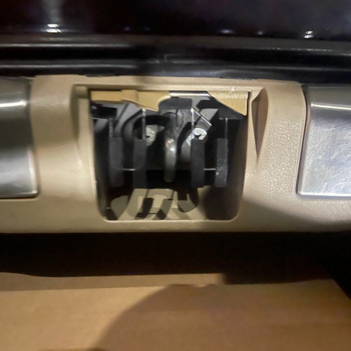 Tutup Cover Kunci Pintu Bagasi Honda Odyssey Asli 100%