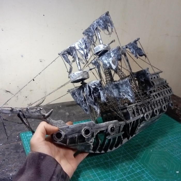 Dekorasi Aquarium Kapal Karam bajak laut 60 cm