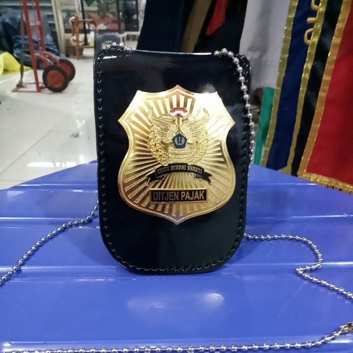 

kalung lencana ditjen pajak kalung kta ditjen pajak nametag ditjen paj