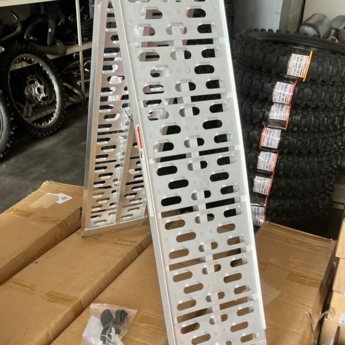 RAMP TANGGA LOADING MOTOR BAHAN ALUMUNIUM LIPAT 2