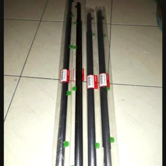 Pelipit Kaca Moulding Kaca CRV Gen 4 2012-2016 SET Chrome