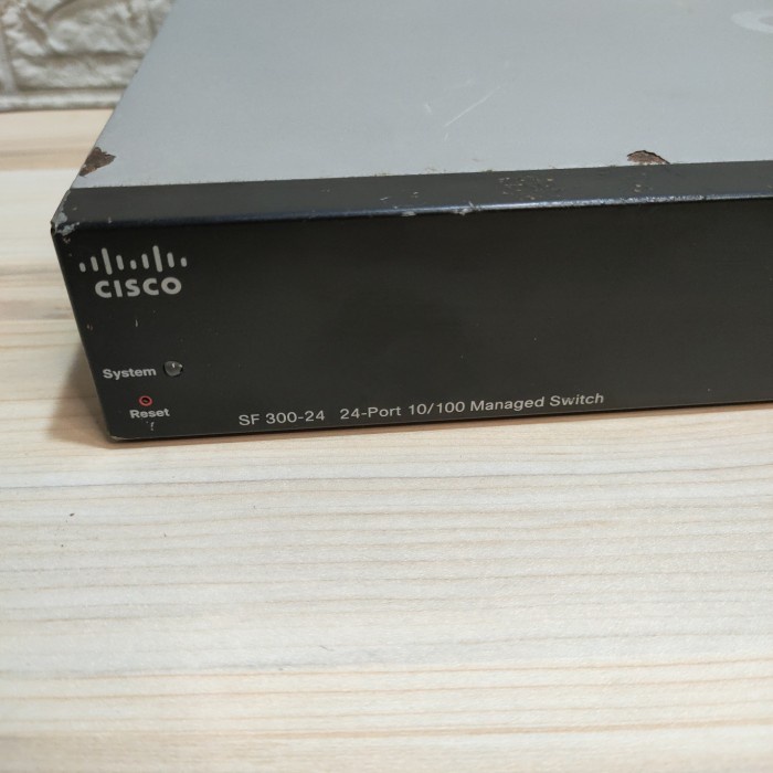 Cisco SF 300-24 24-Port 10/100 Managed Swit 4-Port Gigabit