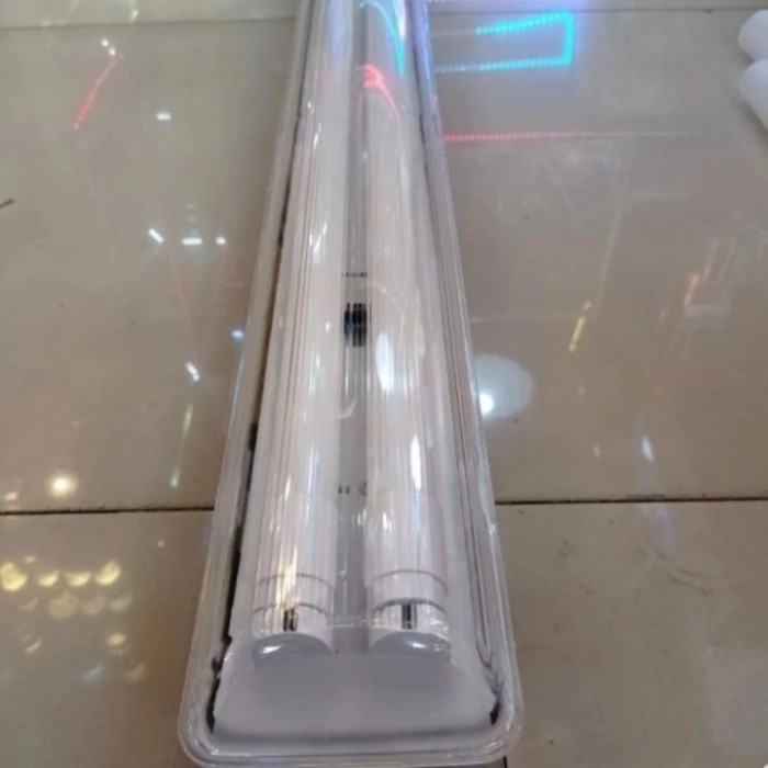 Kap TL LED waterof 2x36 Watt + TL LED T8 16 Watt ecofit