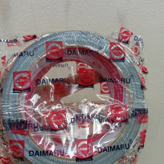 

Lakban Kain Hitam Daimaru 2 inch (48 mm 12 m)