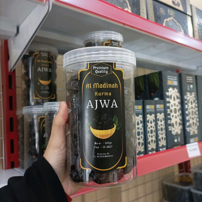 

RAMADHAN KURMA AJWA PREMIUM 500GR - OLEH OLEH HAJI & UMROH - KURMA NABI