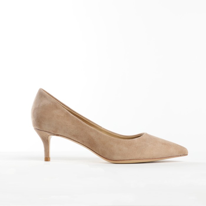 

Chloe Liem Suede Nude Italian Sole