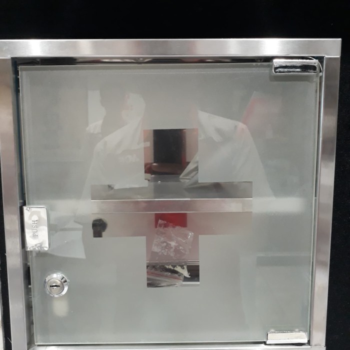 Kotak Obat Lemari Obat Gantung Stainless Stell Best