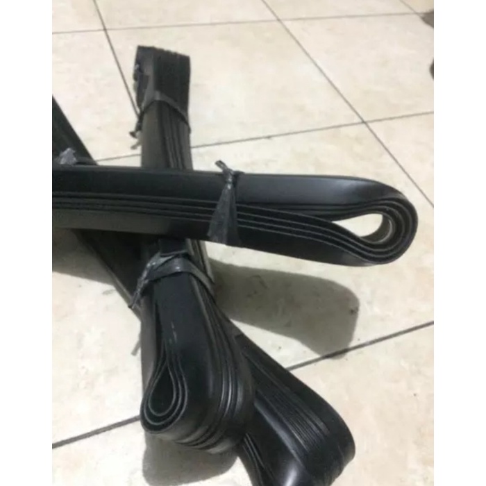 list tangga siku anti slip karet / step nosing siku tangga karet