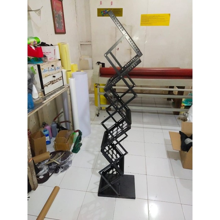 

BARANG TERLARIS rak brosur lipat 7 susun hitam