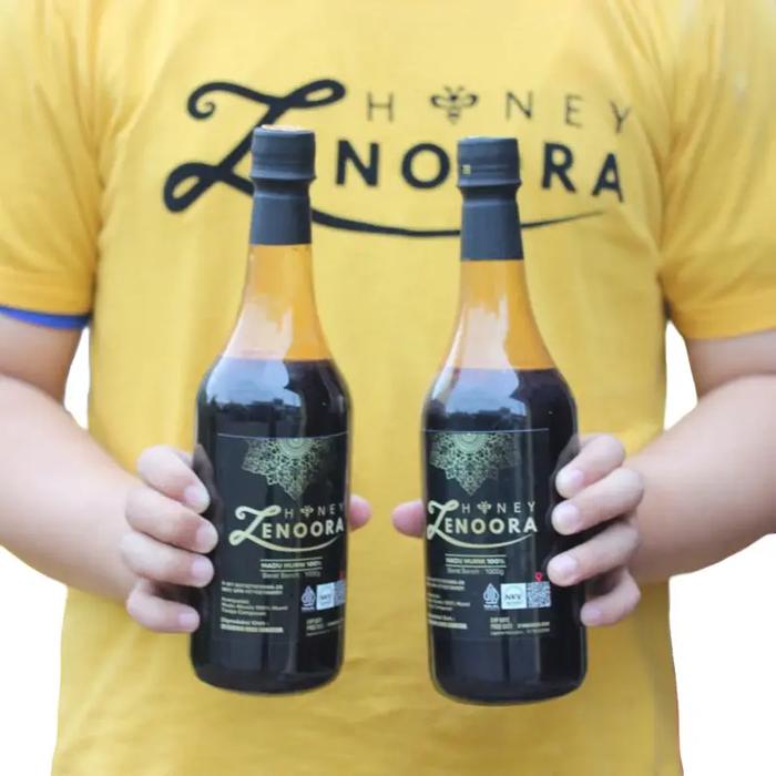 

BARANG TERLARIS Zenoora Honey 2kg Madu Hitam Murni Asli Nektar Akasia Hutan Jambi Bersertifikasi NKV