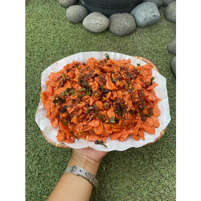 

Seblak Kering Kerupuk Ikan Bantat Pedas Daun Jeruk 500gr Makanan Snack Cemilan Food Keripik