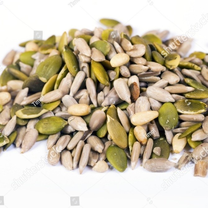 

SALE !!! MIX PUMPKIN SEED ROASTED & SUNFLOWER ROASTED 500GR READYY