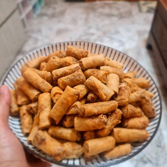 

[ APRIL CERIA]SUMPIA UDANG ISTIMEWA KHAS CIREBON KEMASAN 500 GRAM Camilan Makanan