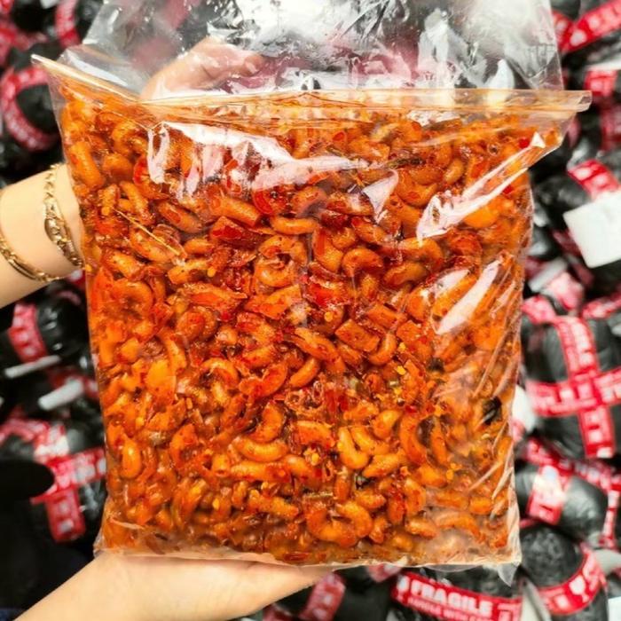 

MAKARONI CIKRUH 1 KG - MAKARONI GORENG PEDAS DAUN JERUK Snacks Cemilan