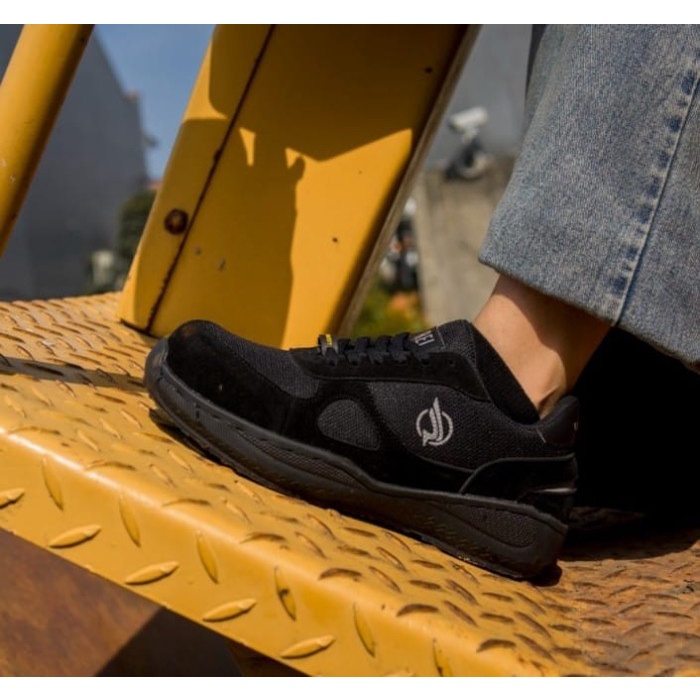 [ernamarket] - SEPATU SAFETY SPORT PRIA UJUNG BESI SAFETY SHOES ORIGINAL PRODUK LOKAL