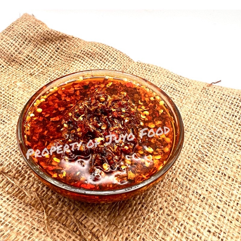 

HJE HALAL MUI MINYAK CABAI 1 KG CHILI OIL EKONOMIS jumbo utk dimsum ramen lamien mie bakso baso aci