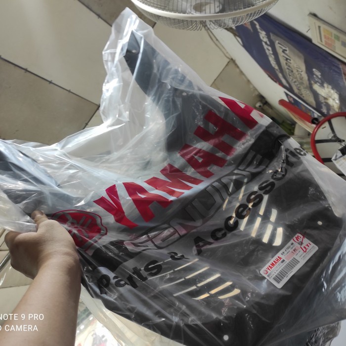 COVER PARU LEXI125 YAMAHA B3F-F1552-00 Kode 863