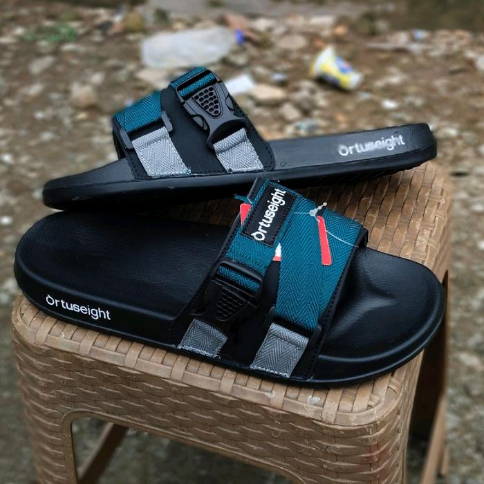 SANDAL JUMBO PRIA SLIDE SLIP ON OUTSOLE KARET ANTI SLIP LENTUR EMPUK UKURAN BIG SIZE 43 44 45 46 47