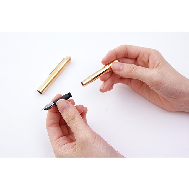 

TRC FOUNTAIN PEN REPLACEMENT NIB UJUNG FOUNTAIN PEN UNTUK BRASS PEN TRAVELER'S NOTEBOOK