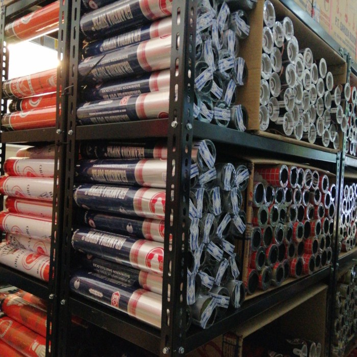 Kok Gramedia Super BIRU Shuttlecock Raket Badminton Bulu Tajam Runcing